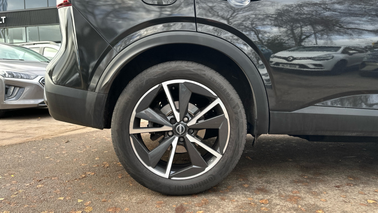 Nissan Qashqai 1.3 DiG-T MH 158 Tekna 5dr Xtronic Petrol Hatchback